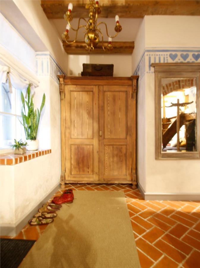 Bohemian Hideout, Old Town, Tartu Home ภายนอก รูปภาพ