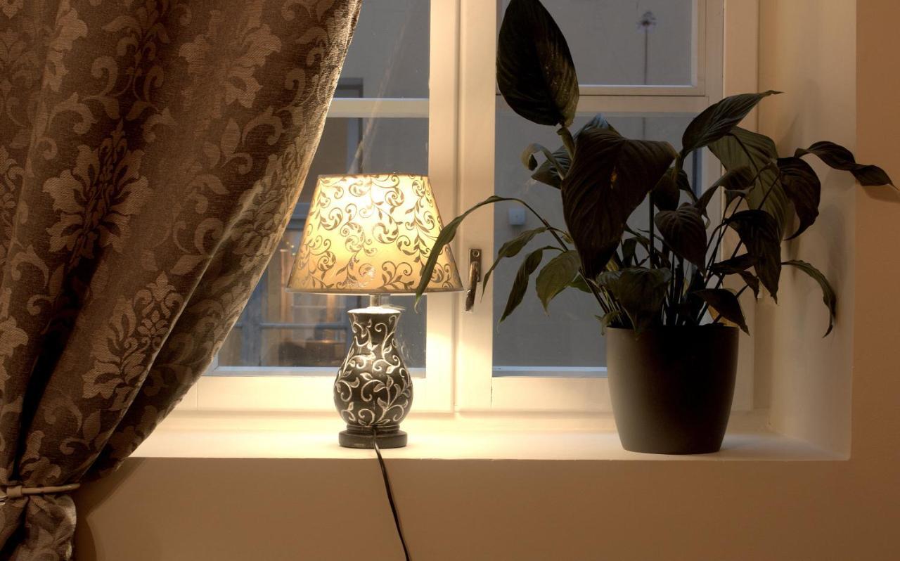 Bohemian Hideout, Old Town, Tartu Home ภายนอก รูปภาพ